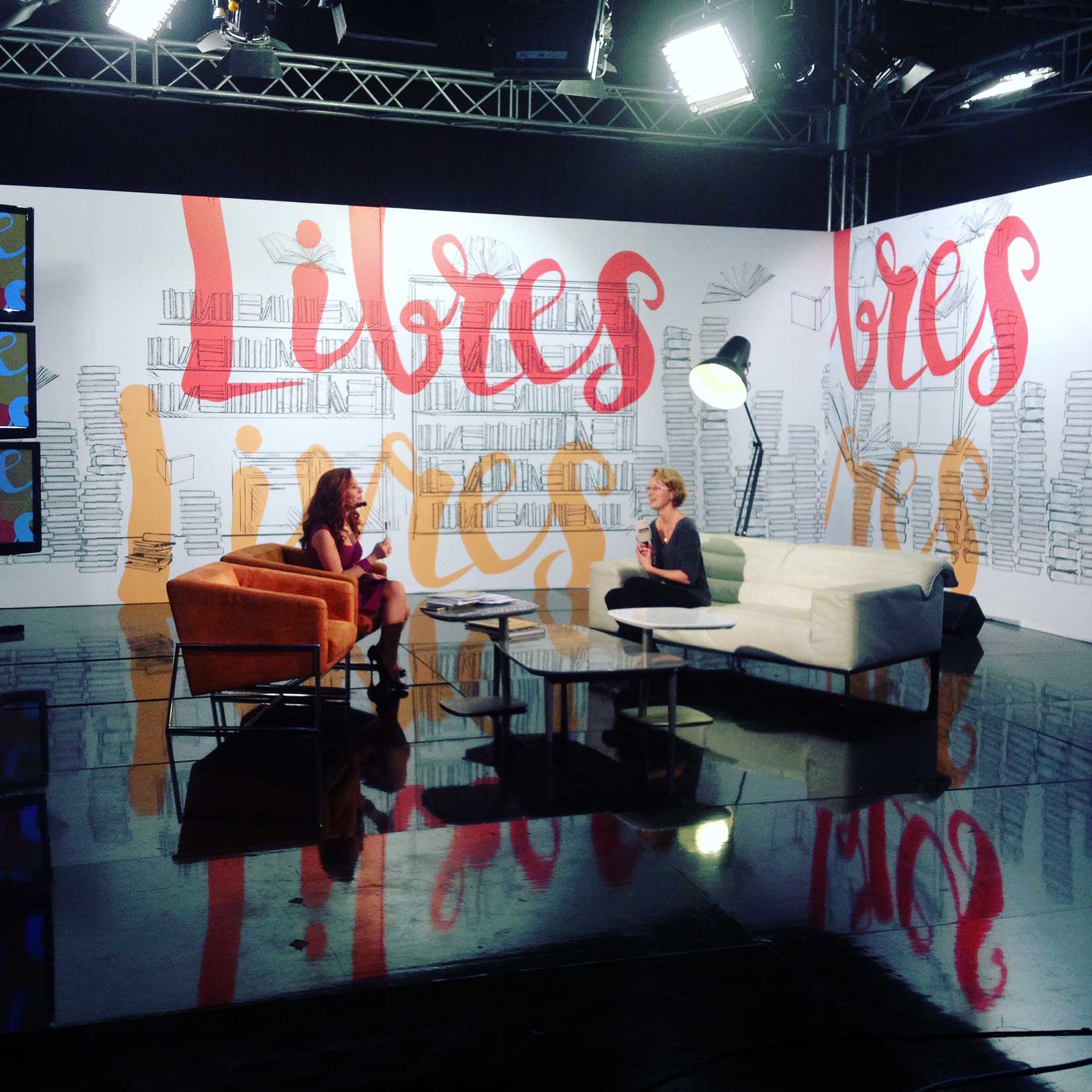 Samir Éditeur - L’auteure Lenia Major sur le plateau de mTV avec Elsa Yazbek Charabati