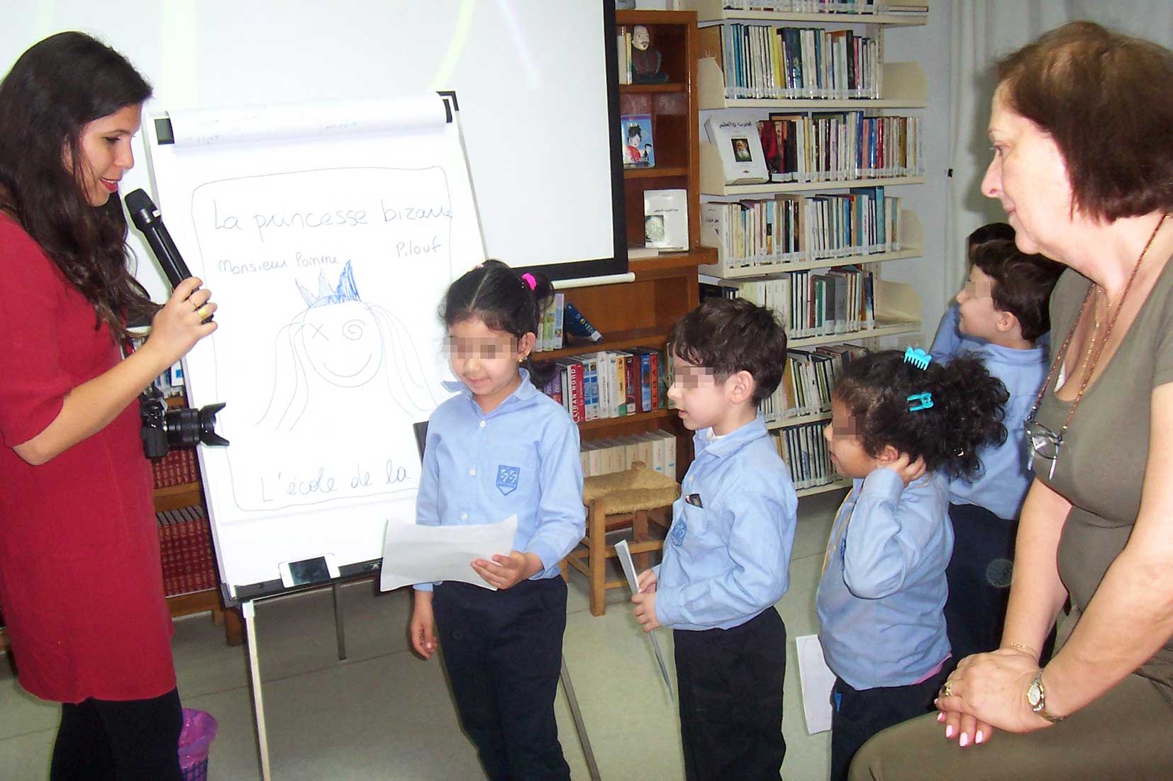 Samir Éditeur - Les élèves présentent leurs créations à leurs camarades.
