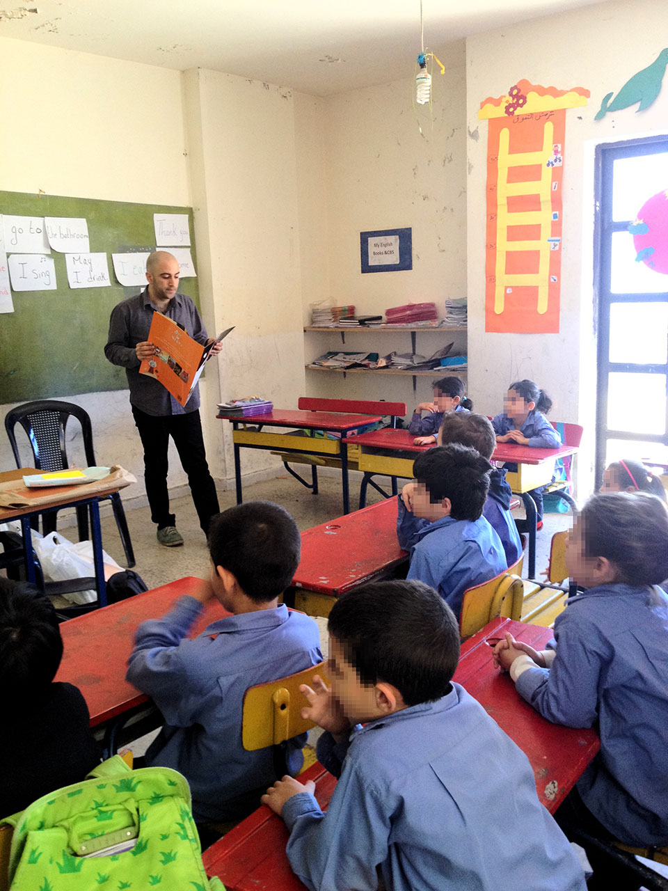 Samir Éditeur - Les élèves de l'école La Culture à Dmeit avec Ralph Doumit